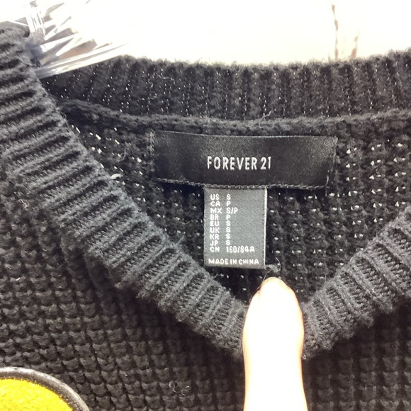 Forever 21 Black Knit Sweater Size Small Rainbow Hamburger Fries Moon Patches - Picture 2 of 9